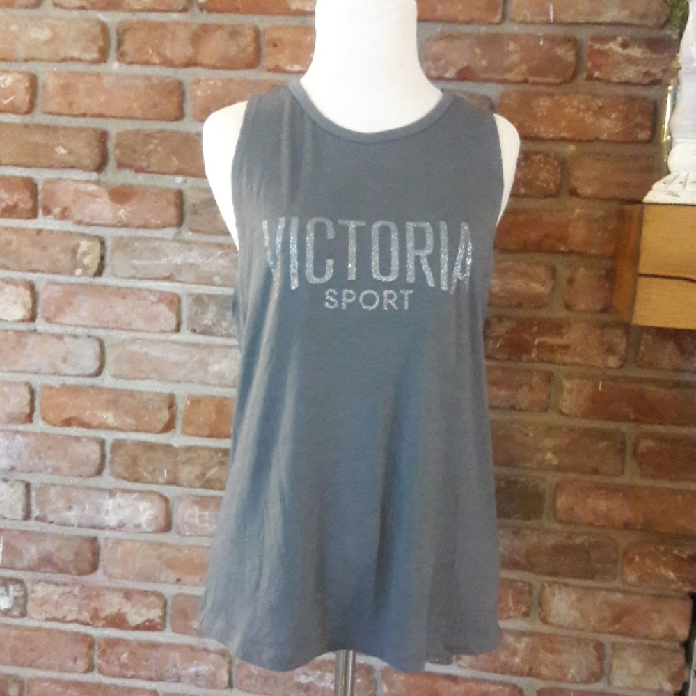 Backless victoria tank